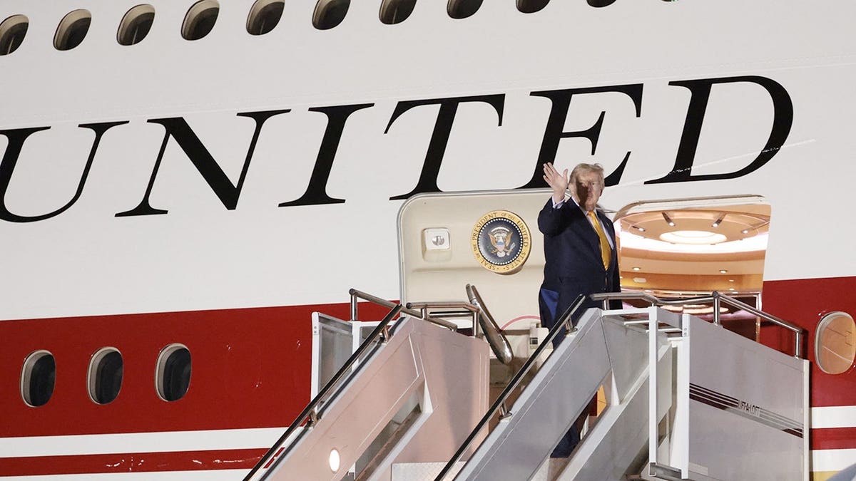 New York Times journalists subpoenaed in Air Force One security