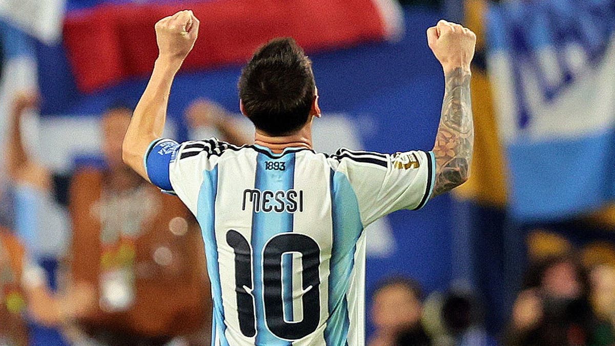 SOCCER-WORLDCUP-ARG-CPV/