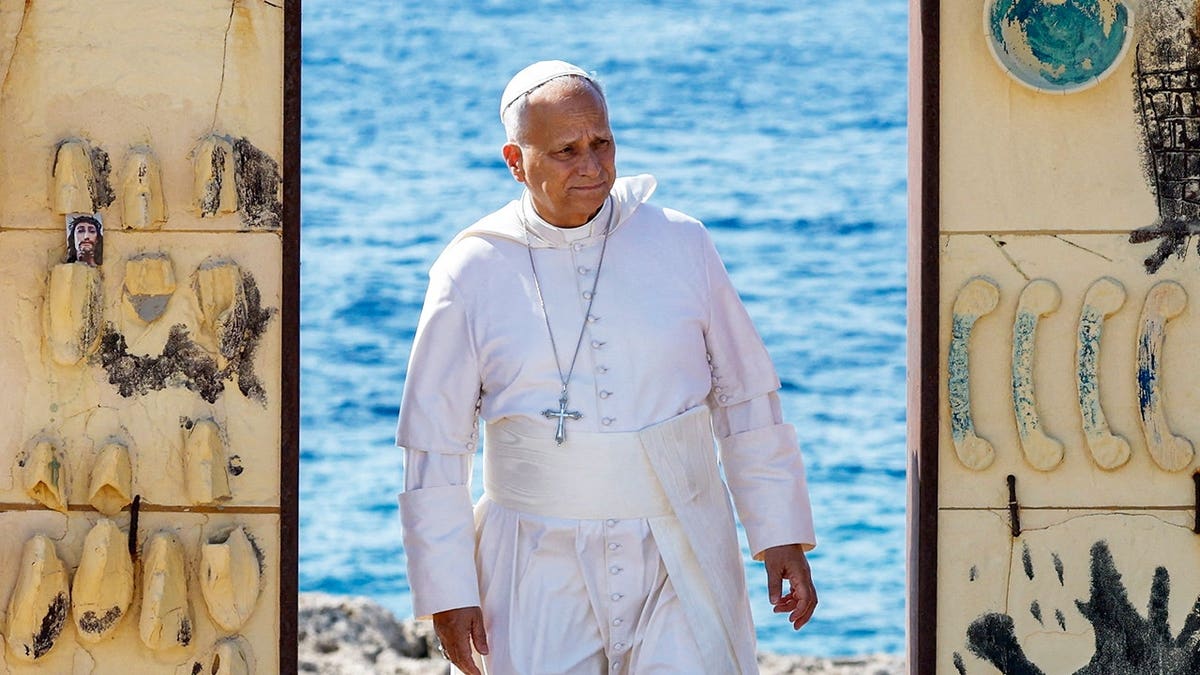 Pope Leo stops at