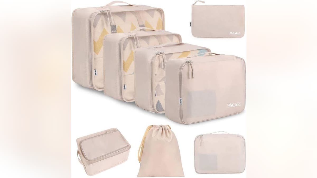Better organize your suitcases with these cubes.