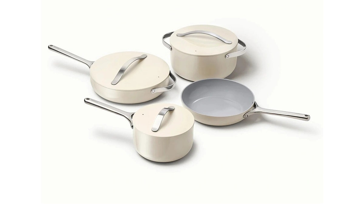 This starter set gives you all the pots and pans you need for daily meals.
