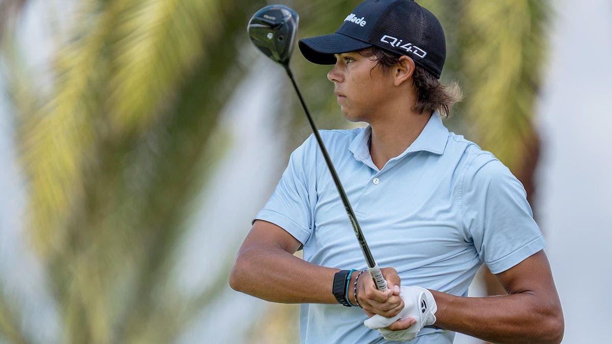 Charlie Woods' shot at the U.S. Junior Amateur ruined by clueless golf fan's phone: 'Really, dude?' Charlie Woods' shot at the U.S. Junior Amateur ruined by clueless golf fan's phone: 'Really, dude?'