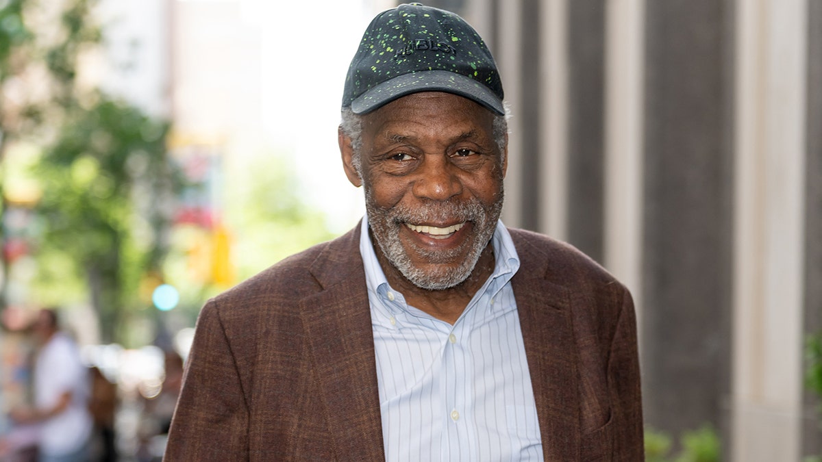 Danny Glover attends FAN EXPO Philadelphia at an event venue.