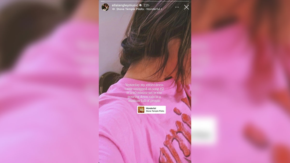 Ella Langley comparte con sus fans las últimas novedades sobre el concierto.