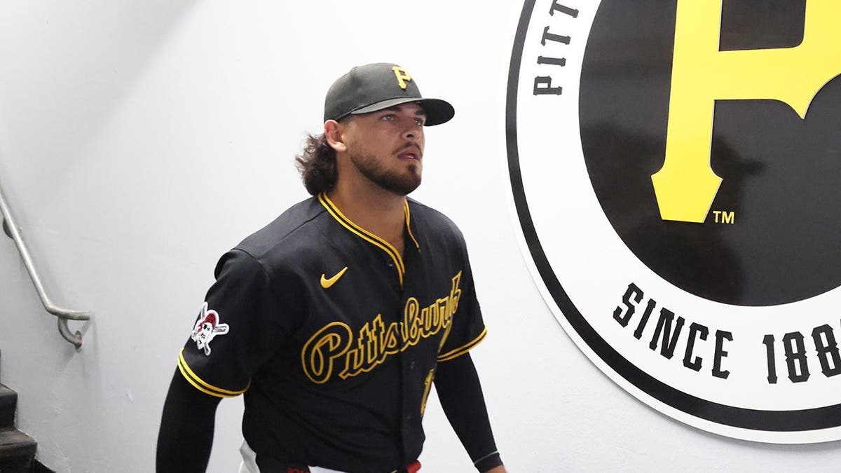Jared Jones successful clubhouse