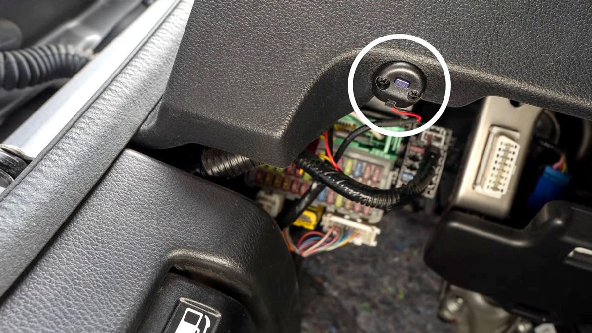 An example of the flawed device in a car.