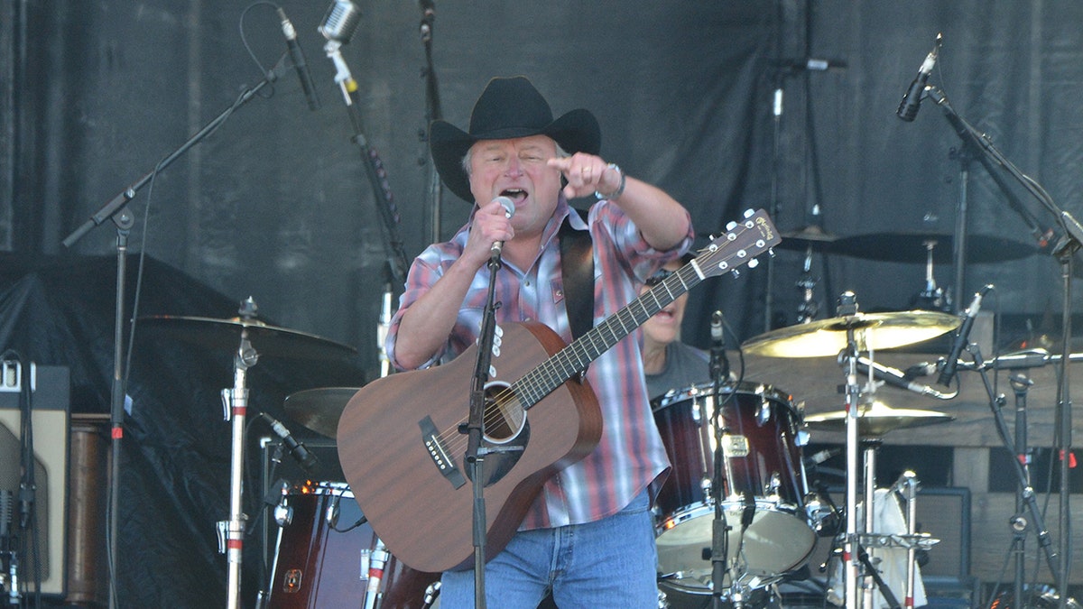Mark Chestnutt