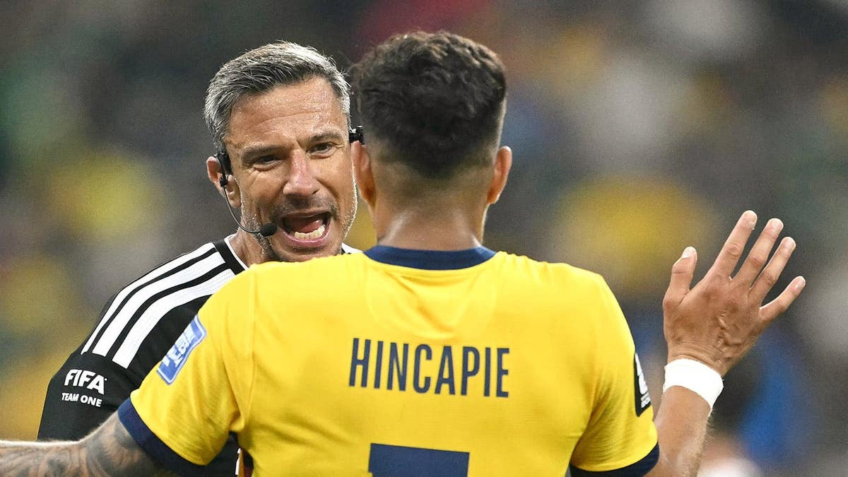 Piero Hincapie a ref