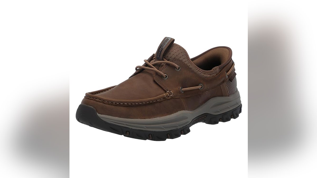 This secure boat shoe elevates any look.