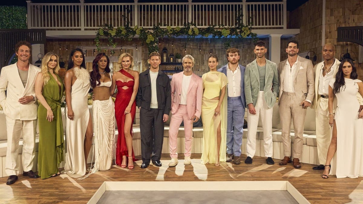 Cast members of Summer House season 10 pose together for a promotional image.