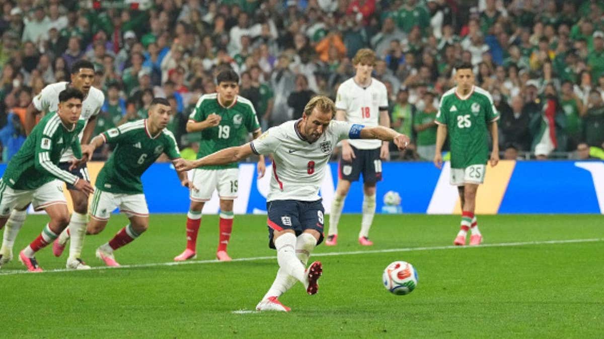 team-mexico-england-world-cup-3 - 1