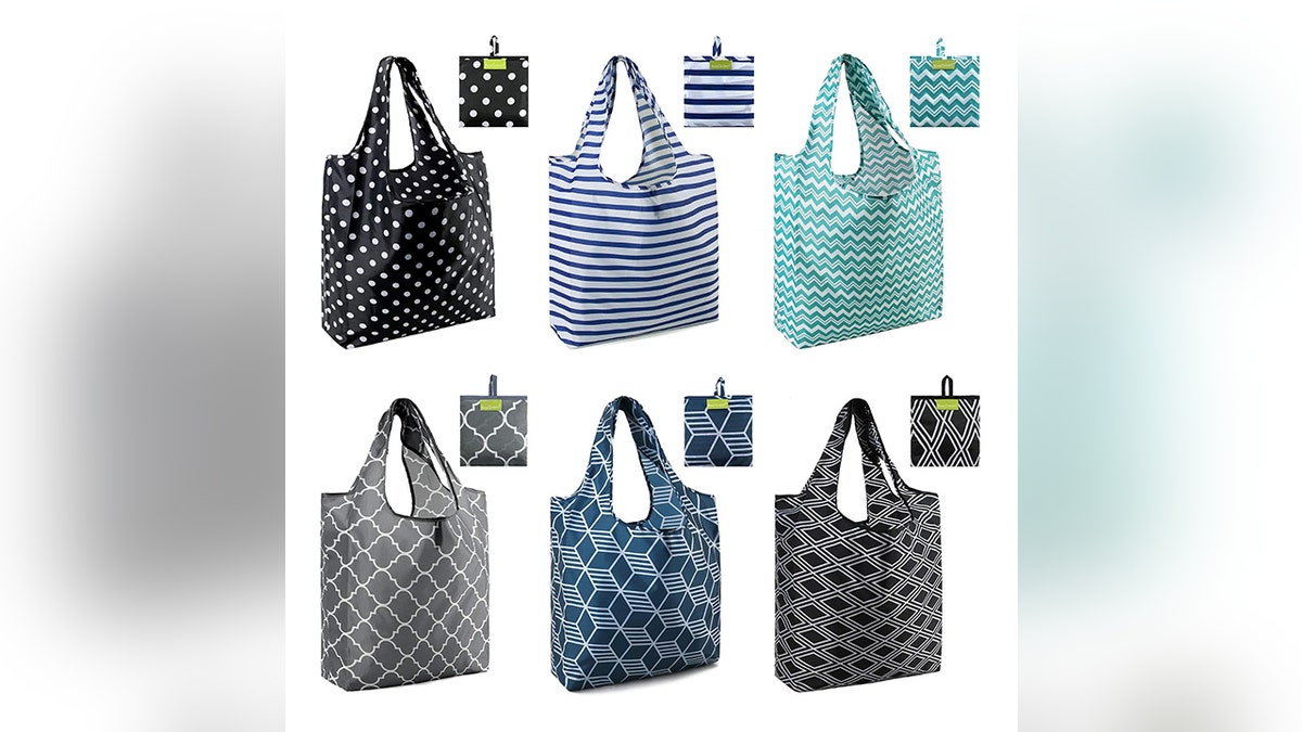 Get six totes for just $20.