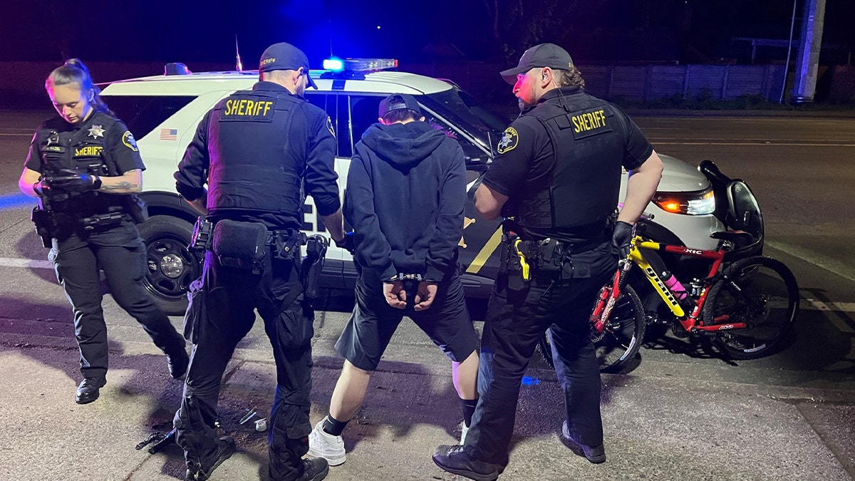 Deputies arrest bike theft suspect