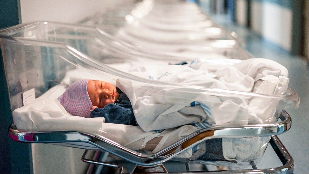 foxnews.com - Khloe Quill - Men switched at birth uncover hospital mix-up after DNA test decades later