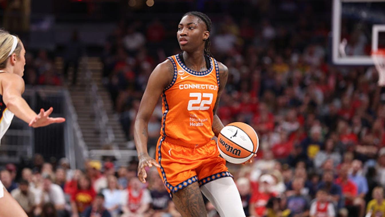 Η Saniya Rivers της Connecticut Sun λιώνει στα μέσα κοινωνικής δικτύωσης λόγω της κοροϊδίας της Caitlin Clark στον πίνακα αποτελεσμάτων