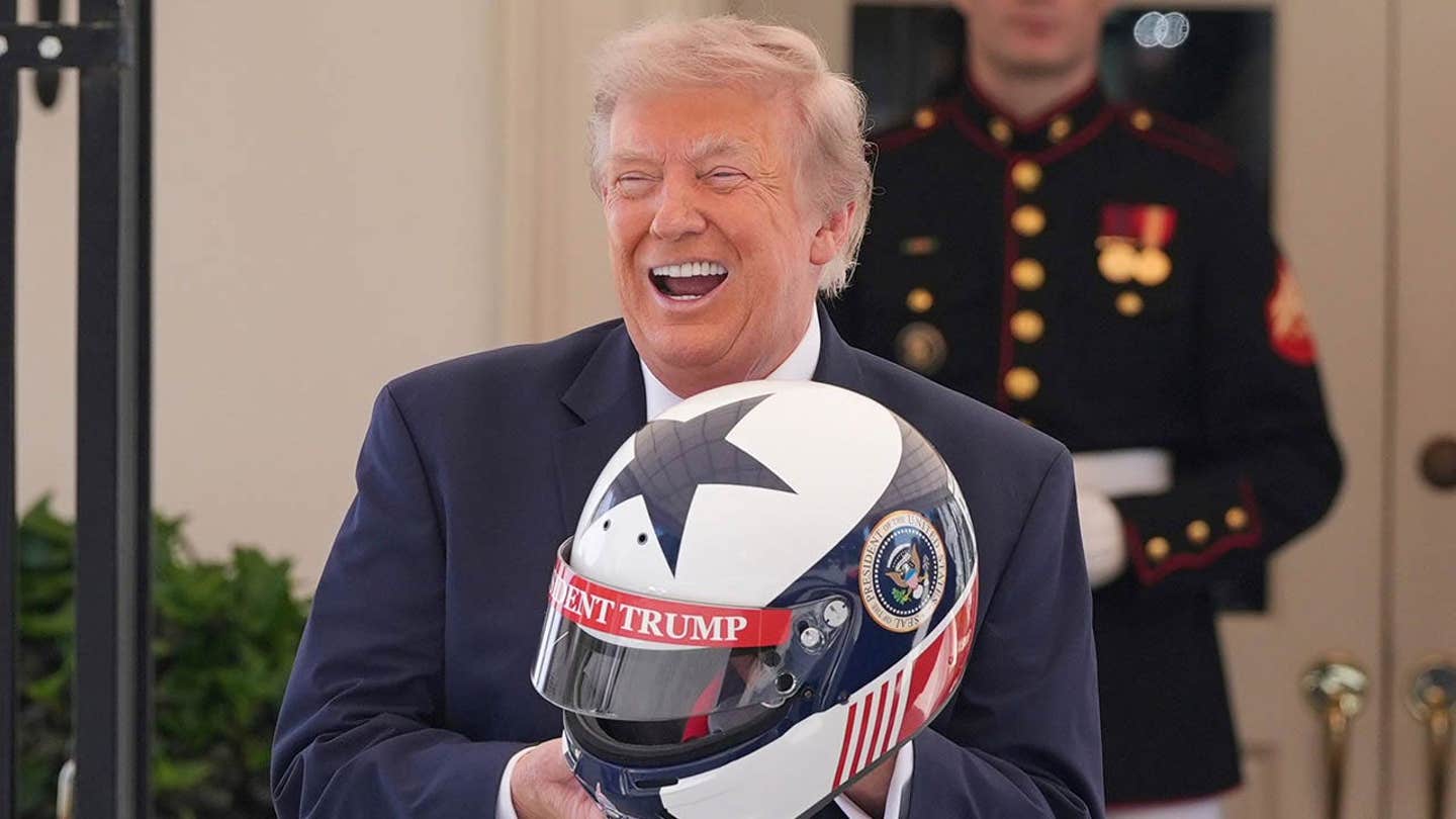 Trump elogia la habilidad especial de los pilotos de IndyCar en la presentación del Gran Premio Freedom 250, aparentemente poniendo fin al acalorado debate.