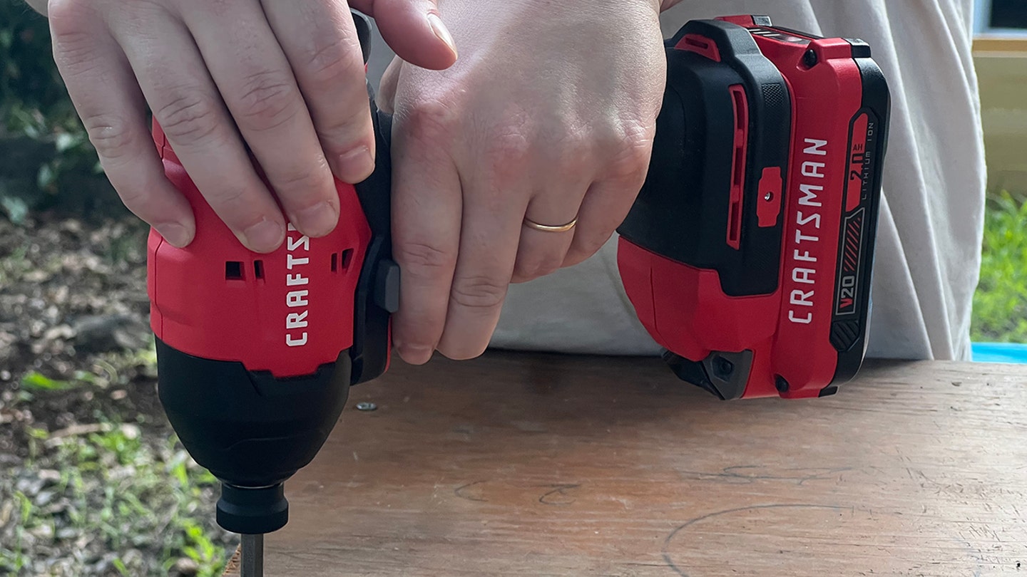 Uno de mis taladros Craftsman favoritos tiene un 40% de descuento en este momento; he aquí por qué lo recomiendo