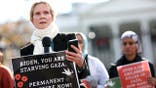 Cynthia Nixon speaks outside the White House during Gaza ceasefire protest.