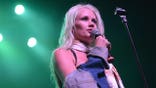 Lauren Bennett sings on stage