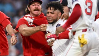 Un lanzador de los Nationals se ve obligado a pedir perdón por un supuesto gesto racista después de que un rival le tirara el casco