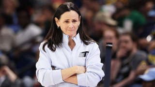 Como era de esperar, WNBA se doblega ante la turba de la falsa indignación por la acusación de racismo Angel