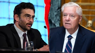 El streamer de extrema izquierda Hasan Piker llama a Lindsey «monstruo odioso y sanguinario»