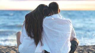 Una mujer felizmente casada con el gemelo de su exmarido, unas tetas que se interponen en el amor y darse cuenta de que se ha acabado