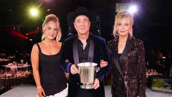 Clint Black says Billy Joel's 'Uncle Daddy' warning reshaped his whole life - Fox News