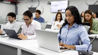 Viral professor's AI trap leaves 32 out of 35 students flunking midterm - Fox News