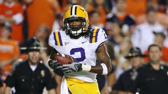 Former LSU star arrested after allegedly pulling knife on bus: 'Who wants to die?' - Fox News