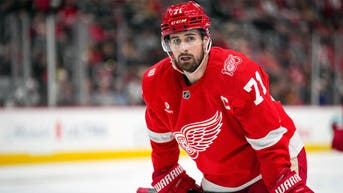 Red Wings wish trade-demanding Larkin happy birthday and fans roasted them - Fox News