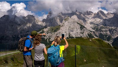 Social media frenzy blamed as iconic alpine destination struggles with overtourism surge - Fox News