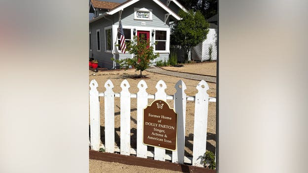 Dolly Parton's California retreat with wig room and Dollywood birdhouse lists for $1.95M
