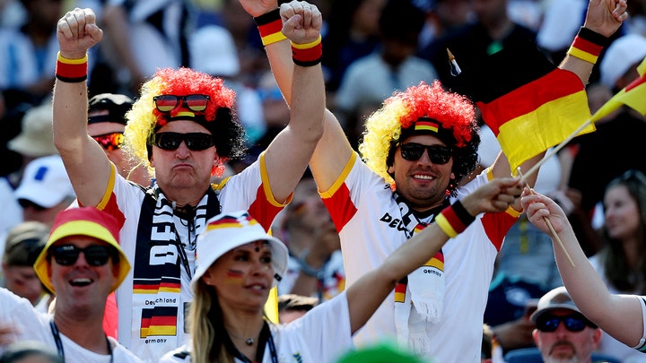 Former USA soccer star predicts America will make history at World Cup