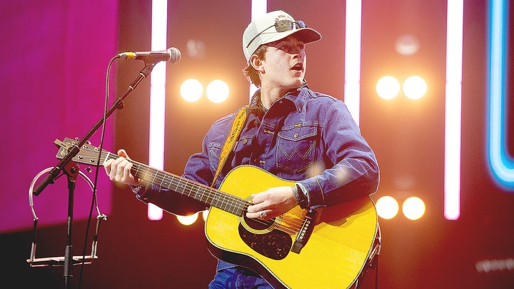Country star Chris Janson ‘finds God’ through the great outdoors