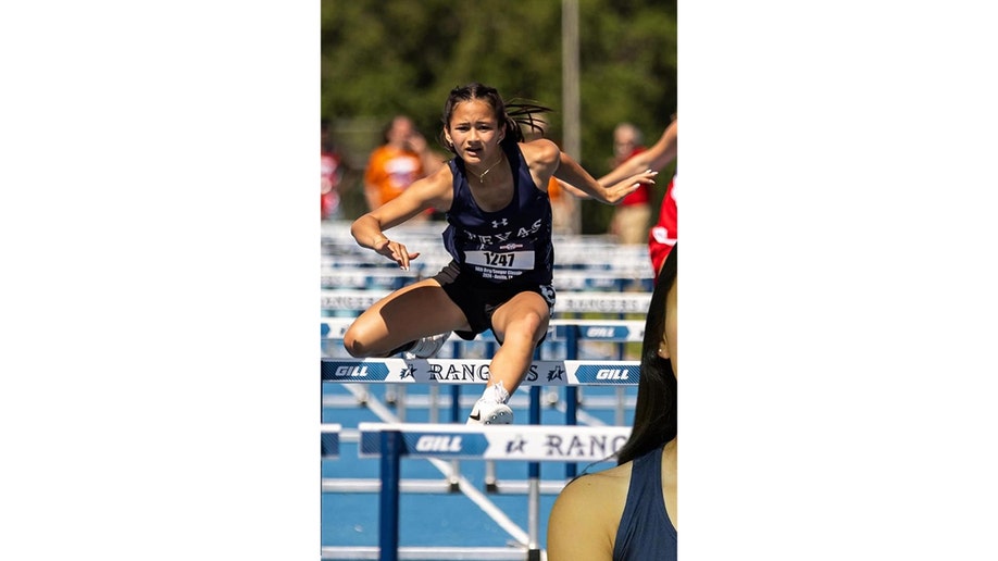 Kaylee Hottle jumps