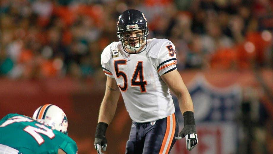 Bears legend Brian Urlacher talks team's likely move, USC son's college career