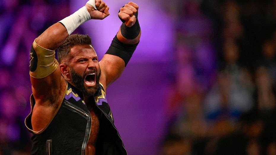 WWE star touts pro wrestlers tearing it up on independent circuit
