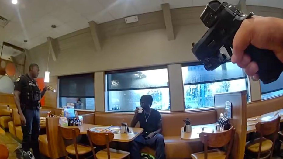 Florida man arrested in IHOP restaurant after police say he stabbed an rideshare driver
