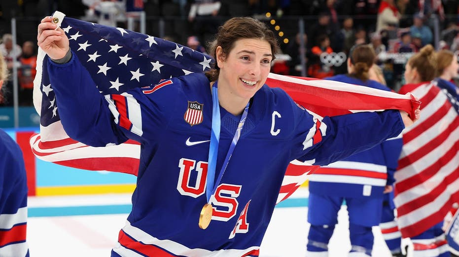 Gold medal-winning Team USA hockey players will be making an appearance on 'Celebrity Family Feud'