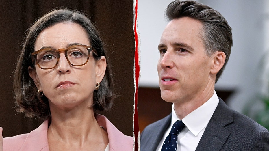 Sen. Hawley Confronts Biden Pardon Official Over Dylann Roof