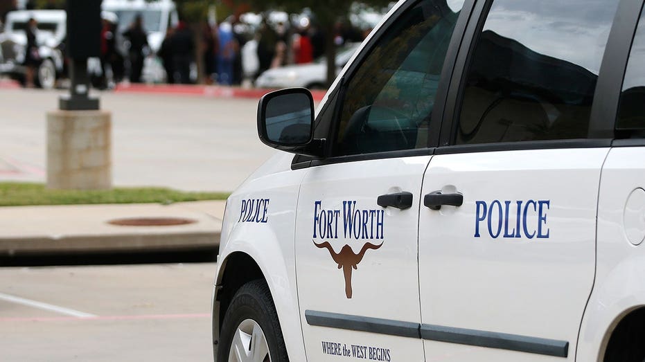 DOJ weighs civil rights probe into Fort Worth police over alleged First Amendment violations