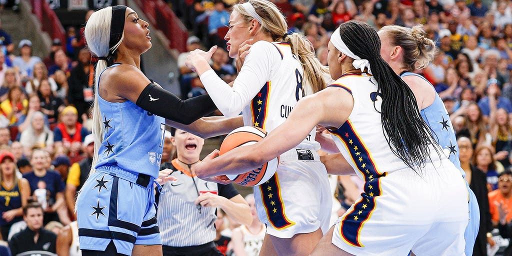 Sophie Cunningham vs DiJonai Carrington: How two ex-football players  collided in the 'privilege' debate