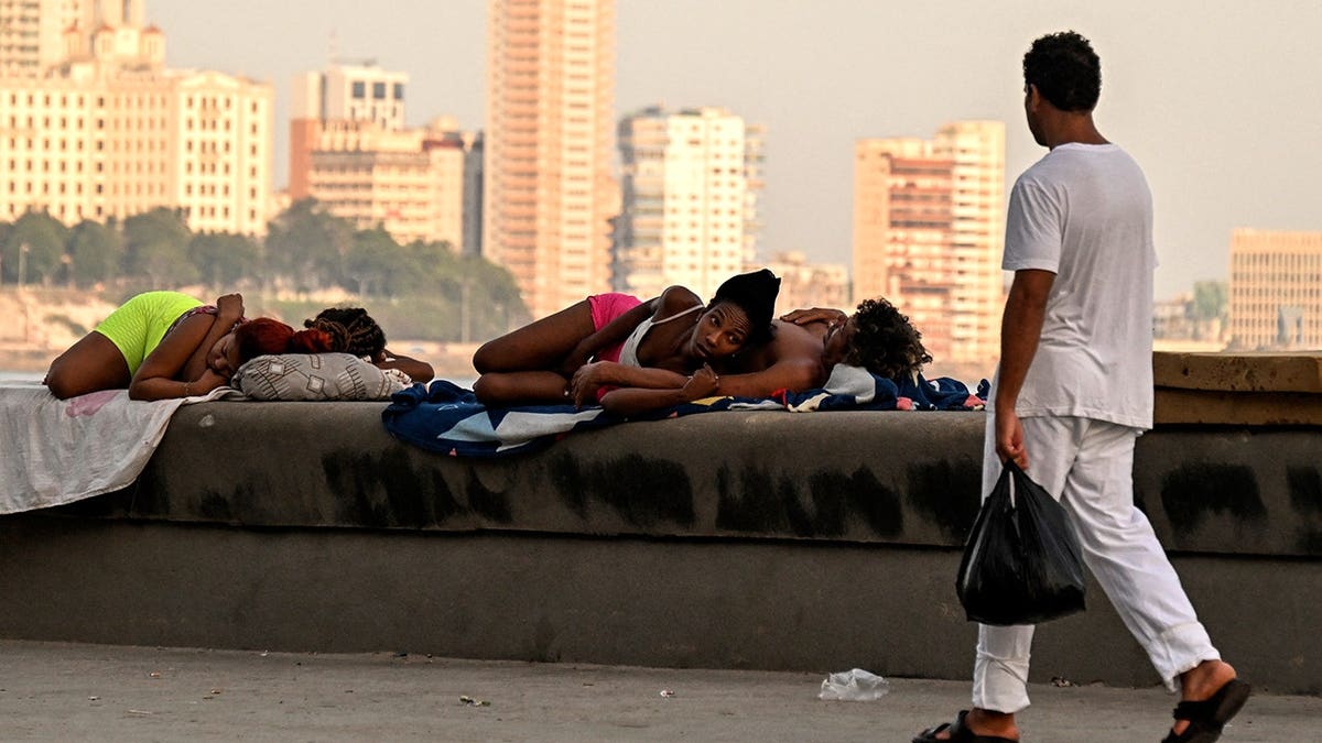 View of Cubans sleeping outside amid blackout
