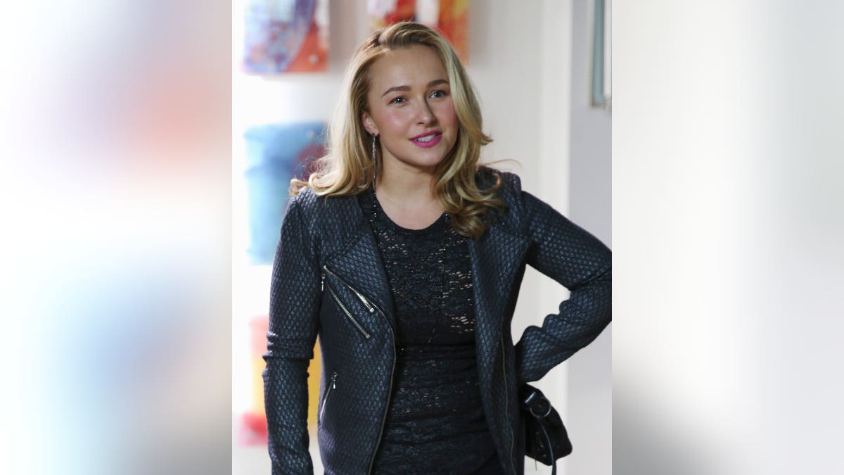 Hayden Panettiere on the set