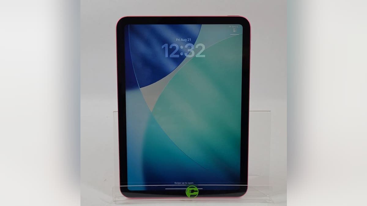 Save more than $200 with this lightly used iPad mini model.