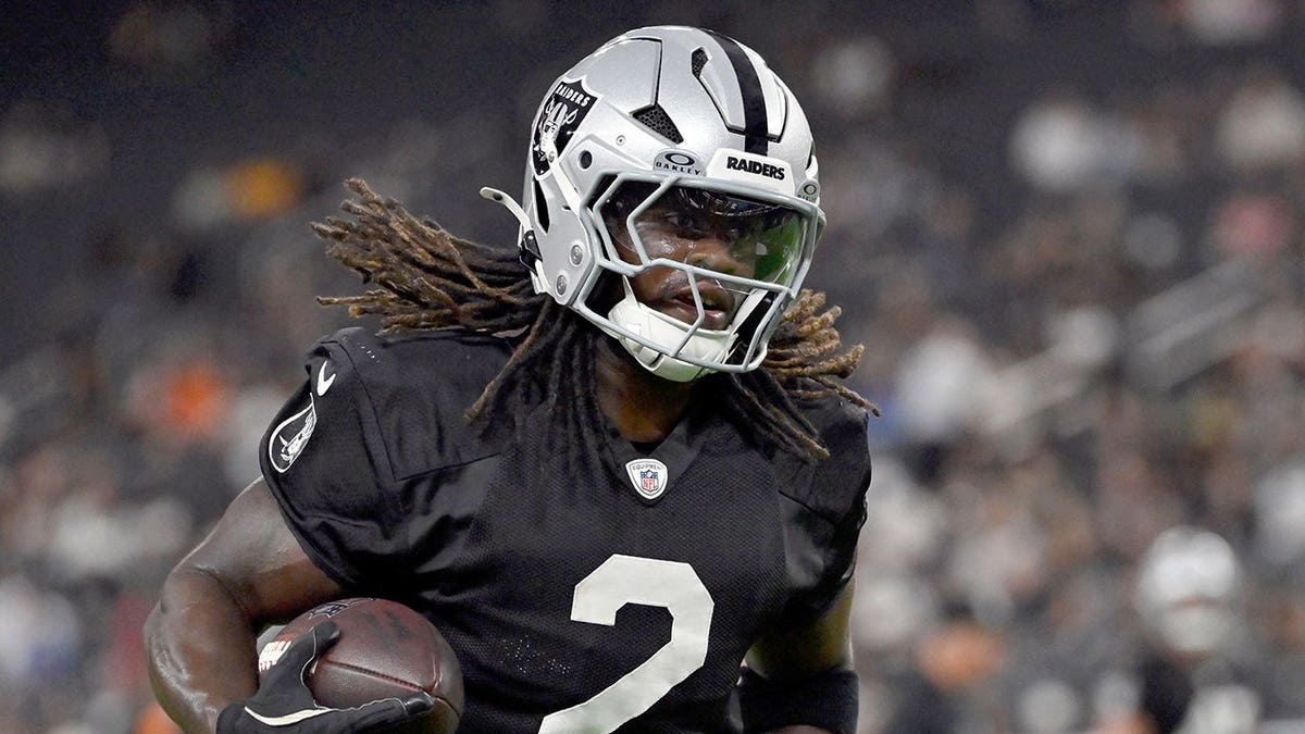 Ashton Jeanty participates during NFL football practice in Las Vegas.