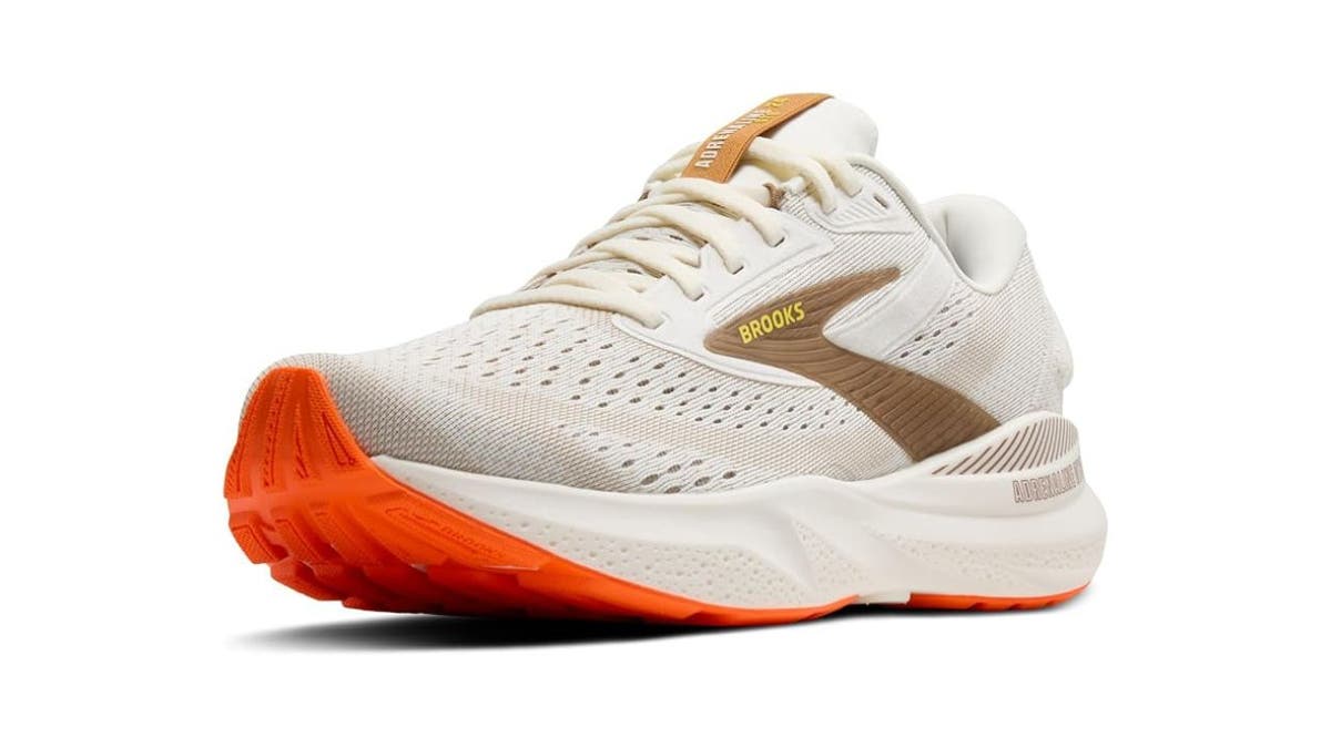 Foot experts recommend these supportive sneakers.