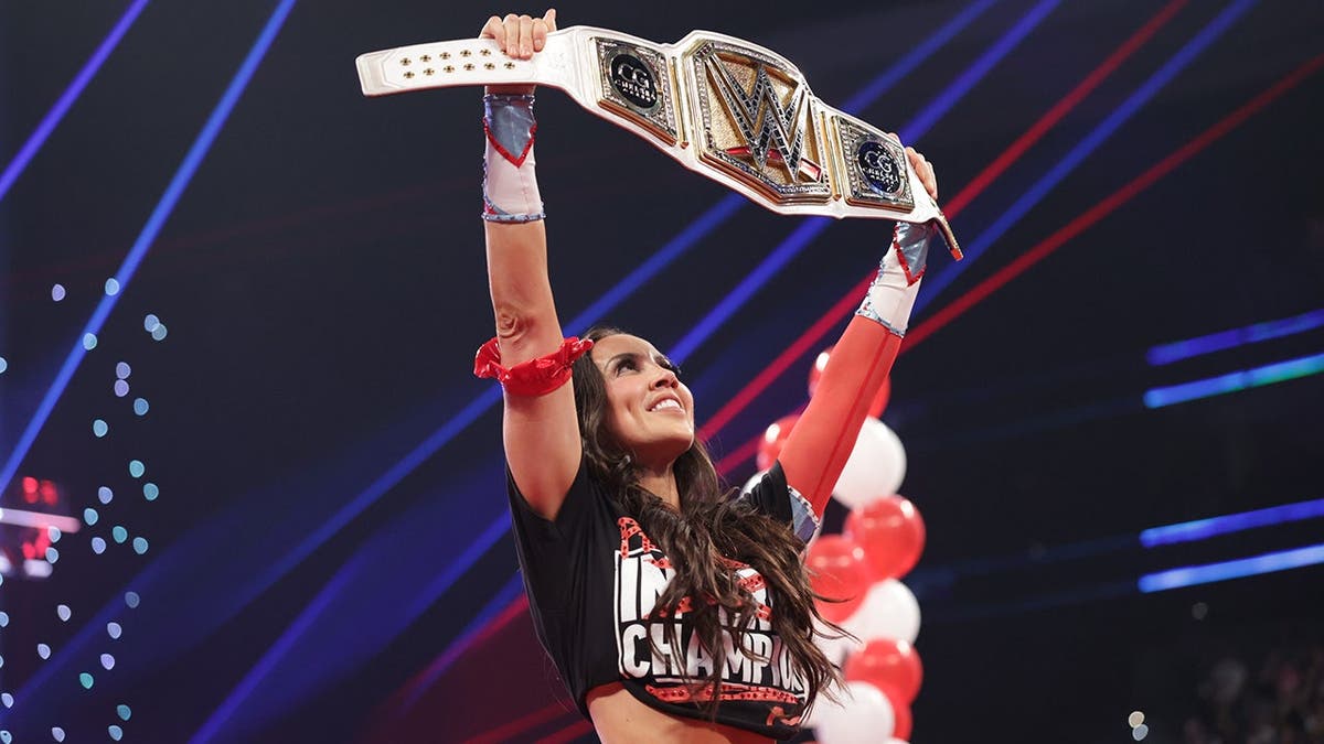 chelsea-green-smackdown-entrance-philadelphia.jpg?ve=1&tl=1