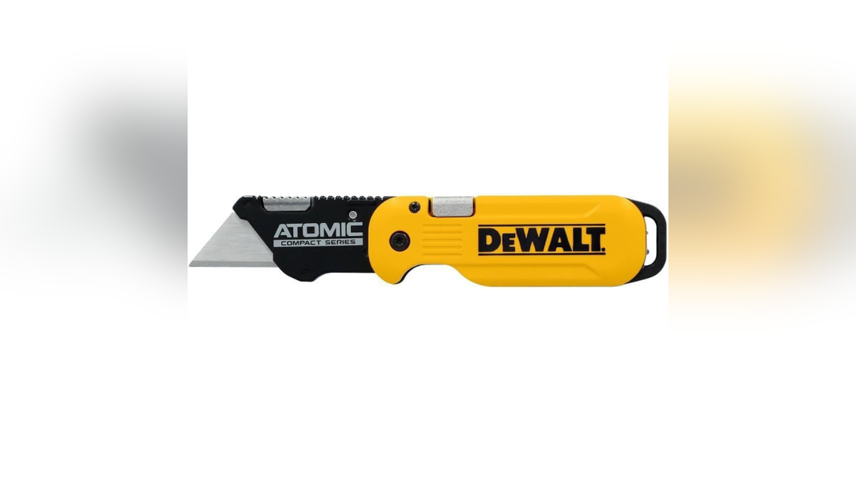 Keep this compact utility knife handy for boxes, packaging and quick fixes.